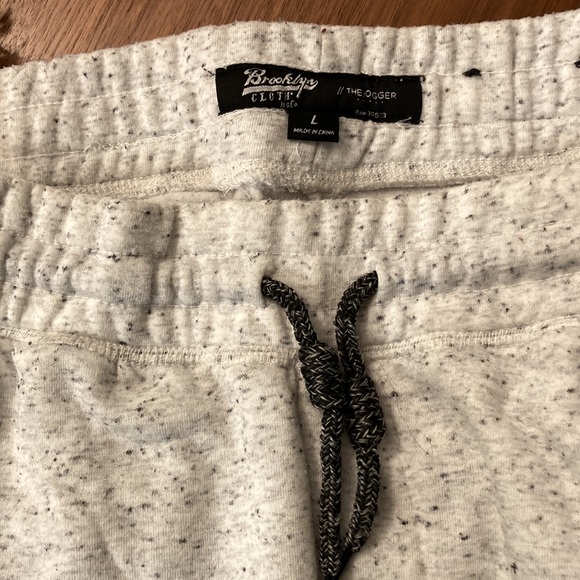 Jogger Sweats - Picture 3 of 4